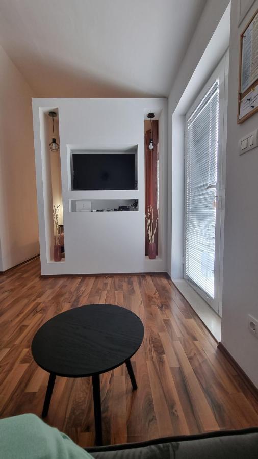 Holiday Home Gabi 로고즈니차 외부 사진